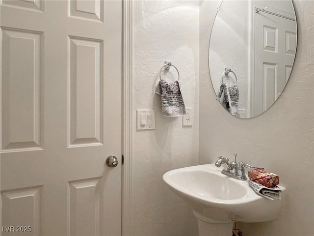 bathroom with sink