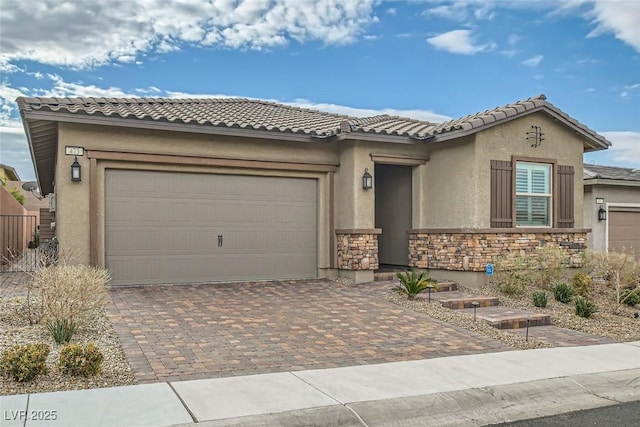 view of front of property featuring a garage