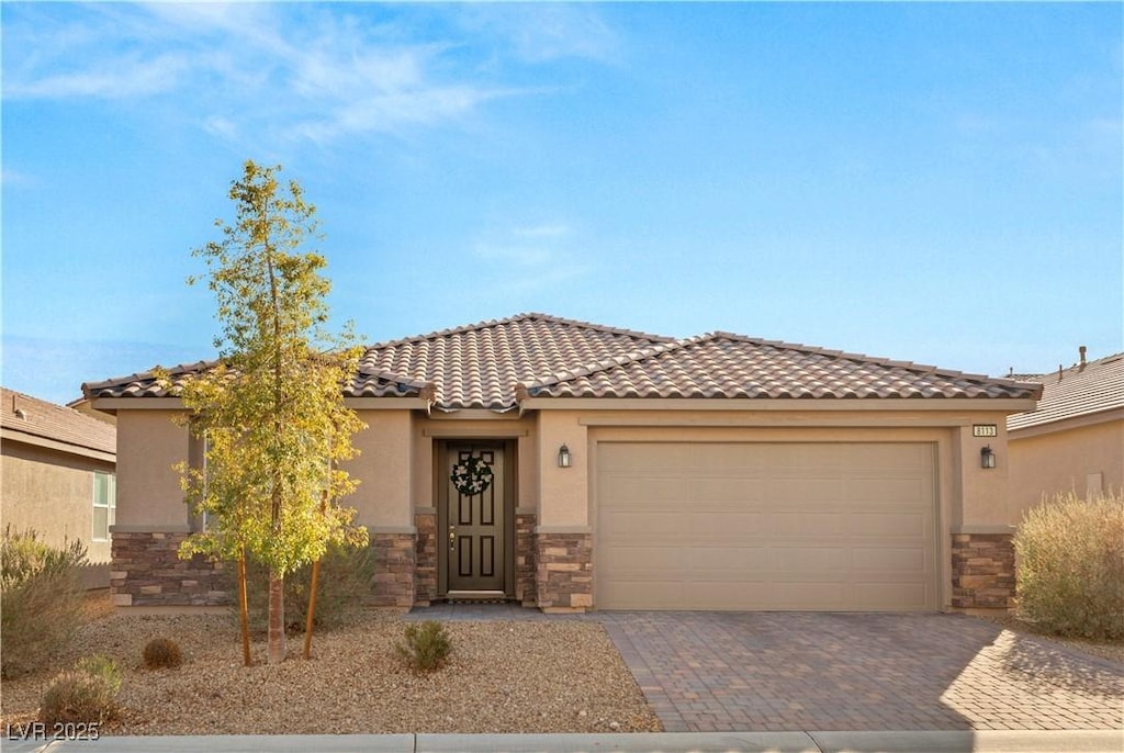 view of front of house with a garage