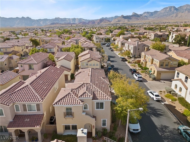 bird's eye view featuring a mountain view