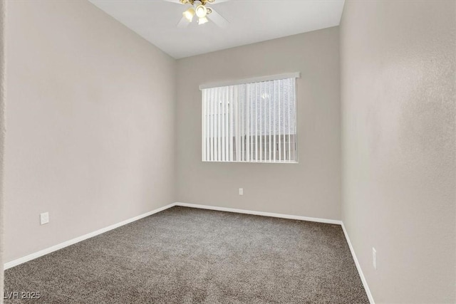 unfurnished room with carpet flooring and ceiling fan