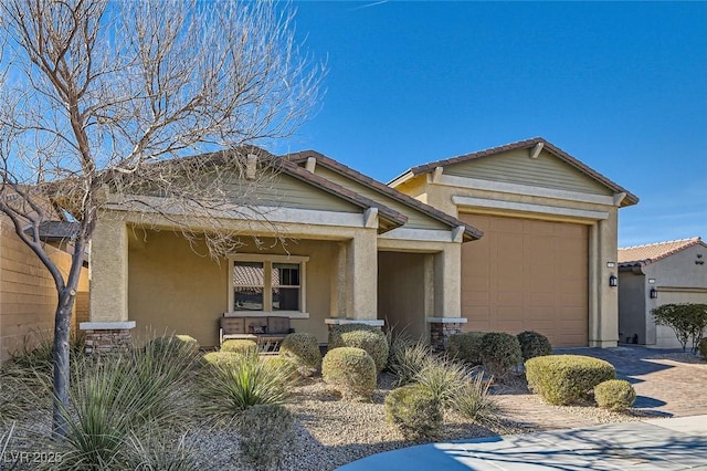 view of front of property featuring a garage