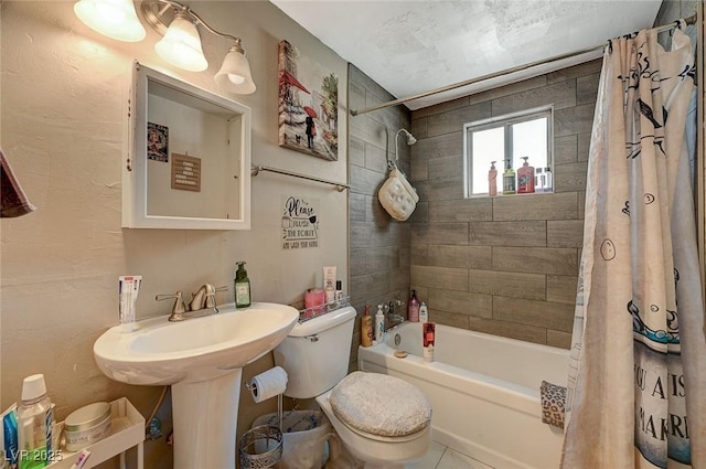 632 D, Boulder City, NV 89005 - full bath featuring shower / bath combo with shower curtain and toilet