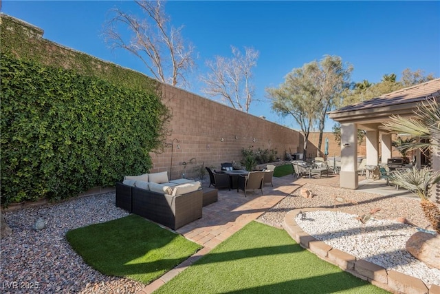 view of patio featuring an outdoor hangout area