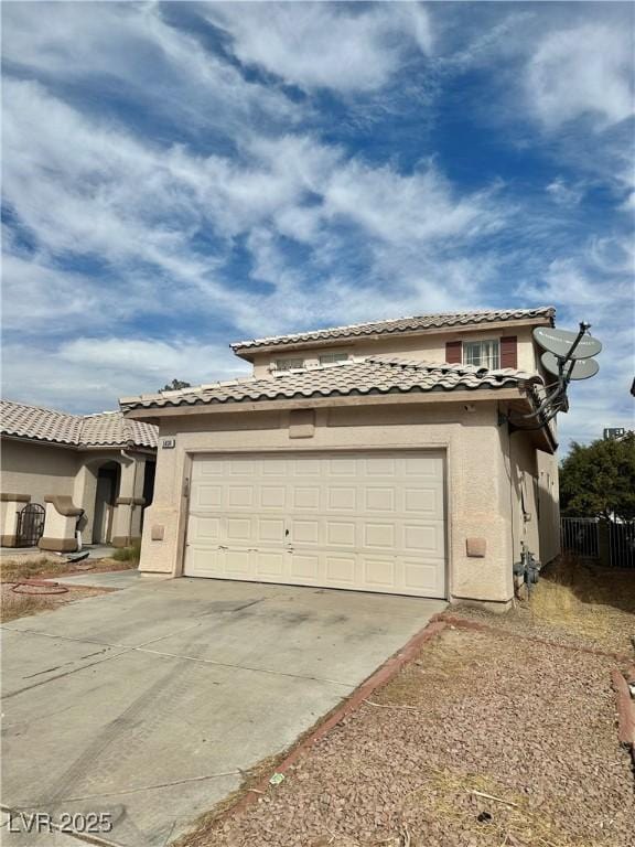 view of front facade with a garage