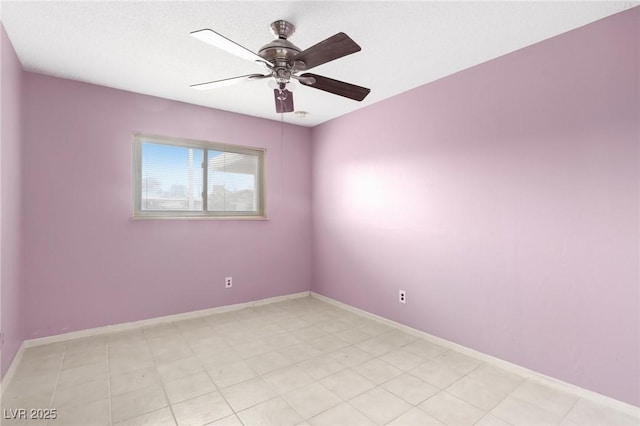 empty room featuring ceiling fan