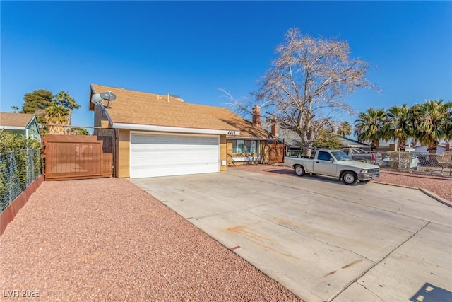 view of front facade featuring a garage