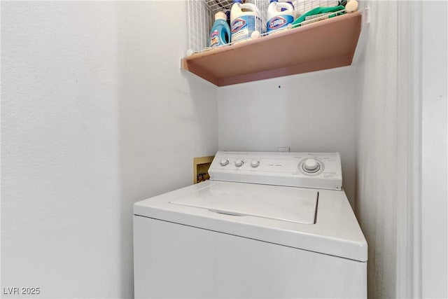 laundry area featuring washer / dryer