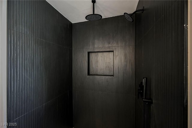 room details with walk in shower