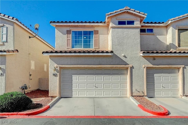 view of front facade with a garage