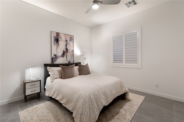 bedroom with ceiling fan