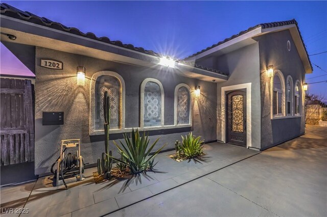 view of front of house featuring a patio area