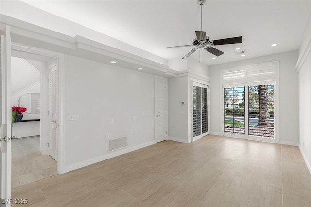 empty room with ceiling fan