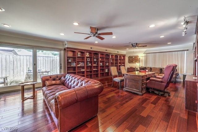 living room with crown molding, ceiling fan, dark wood-type flooring, and recessed lighting