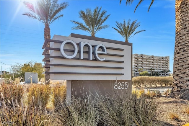 view of community / neighborhood sign