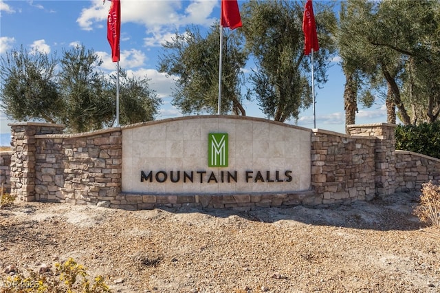 view of community / neighborhood sign