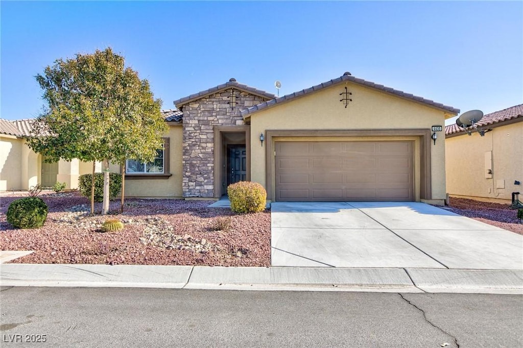 view of front of house with a garage