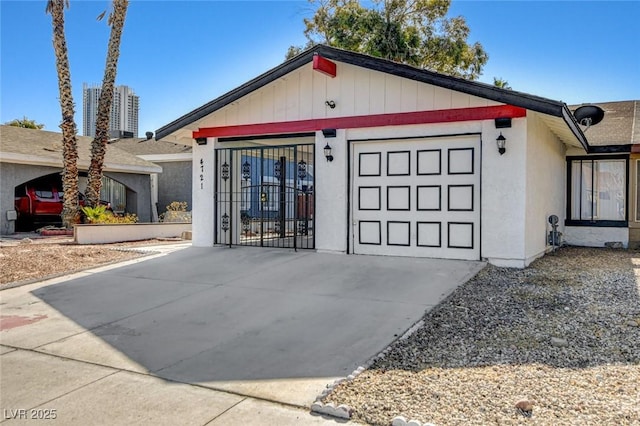 single story home featuring a garage