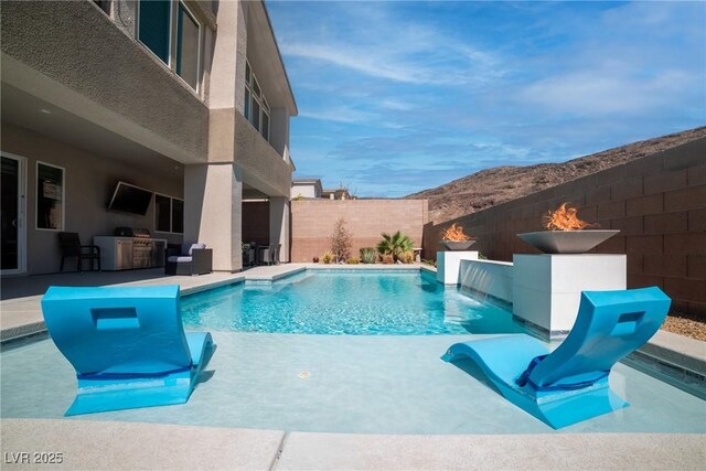 8 Hilltop Crest St, Henderson, NV 89011 - photo 35