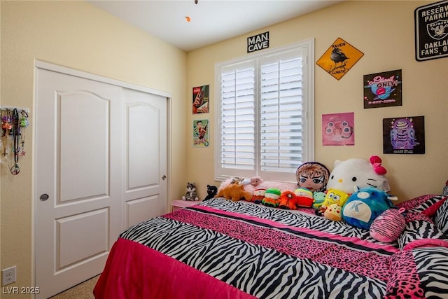 bedroom with a closet