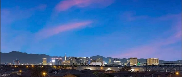 8620 Grove Mill Ct, Las Vegas, NV 89139 - photo 25