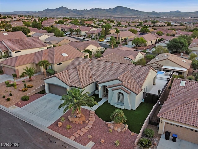 bird's eye view with a mountain view