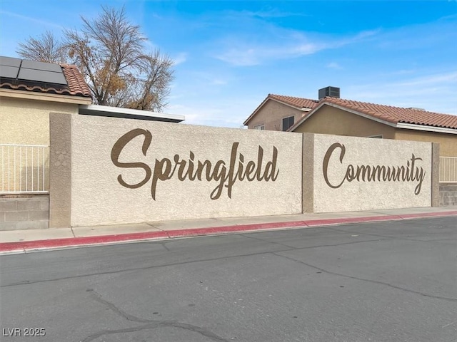 view of community / neighborhood sign