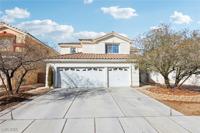 view of front facade featuring a garage