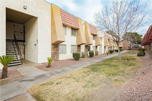 view of building exterior