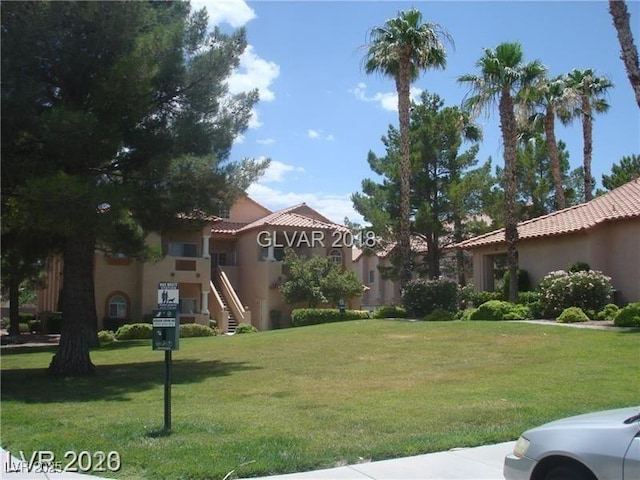 exterior space featuring a lawn