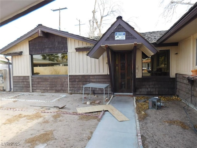 view of entrance to property