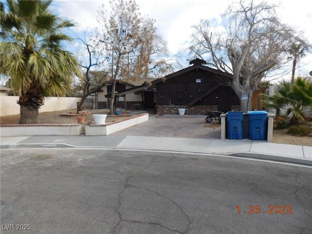 view of front of home