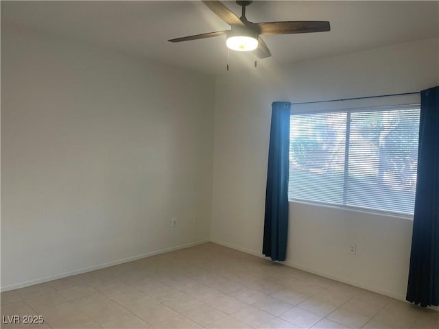 unfurnished room featuring ceiling fan