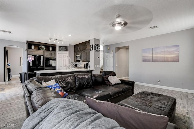 190 Mount Saint Helens Dr, Henderson, NV 89012 - photo 8