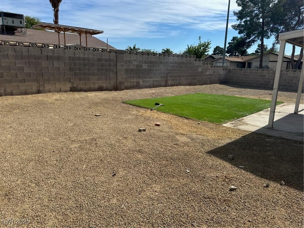 view of yard with central AC