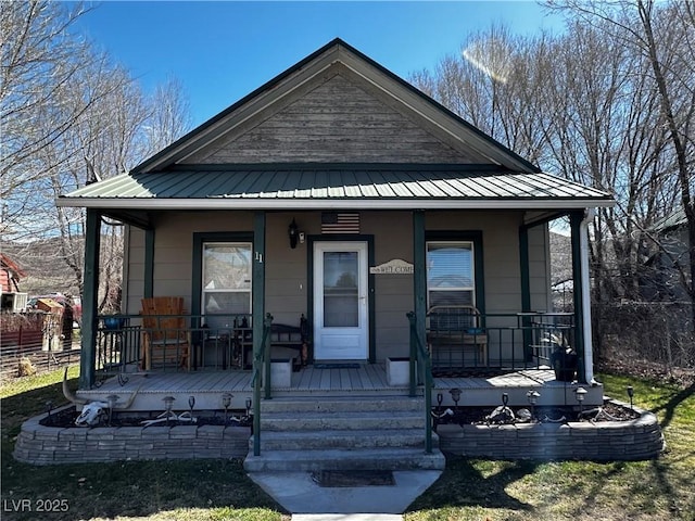 bungalow-style home with covered porch