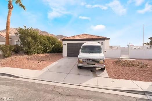 view of front of home with a mountain view