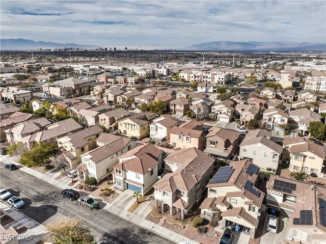 bird's eye view featuring a mountain view