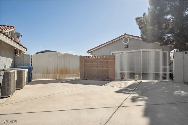 5625 W Agate Ave, Las Vegas, NV 89139 - exterior space with central AC