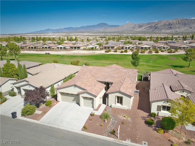 bird's eye view featuring a mountain view