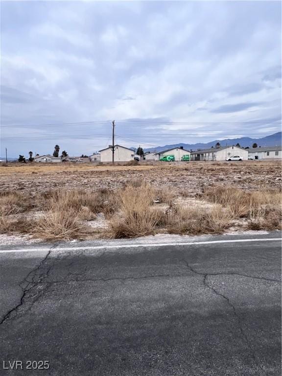 Listing photo 2 for 1290 E Honeysuckle St, Pahrump NV 89048