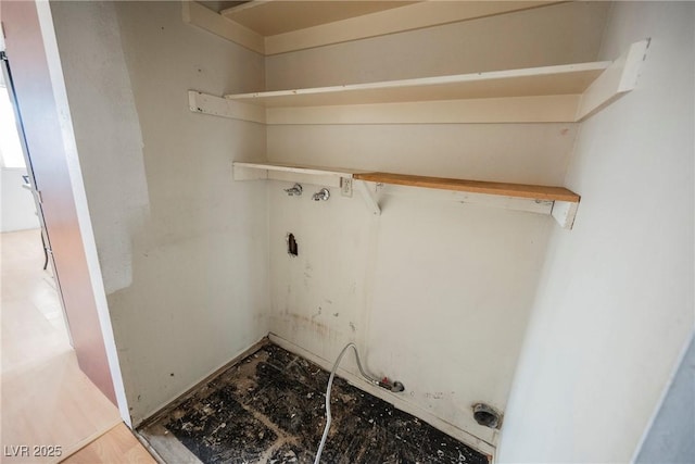 clothes washing area featuring hookup for a washing machine and gas dryer hookup