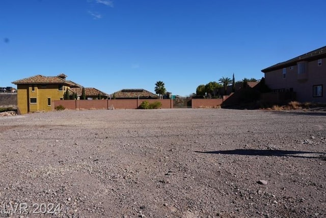 Listing photo 3 for 201 Foxhall Rd, Henderson NV 89002