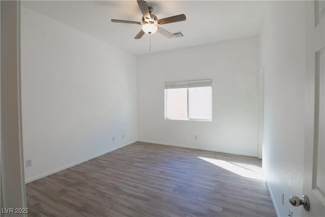 unfurnished room featuring wood-type flooring and ceiling fan