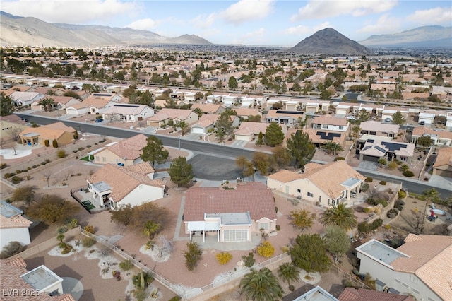 bird's eye view featuring a mountain view