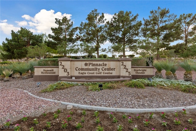 view of community / neighborhood sign