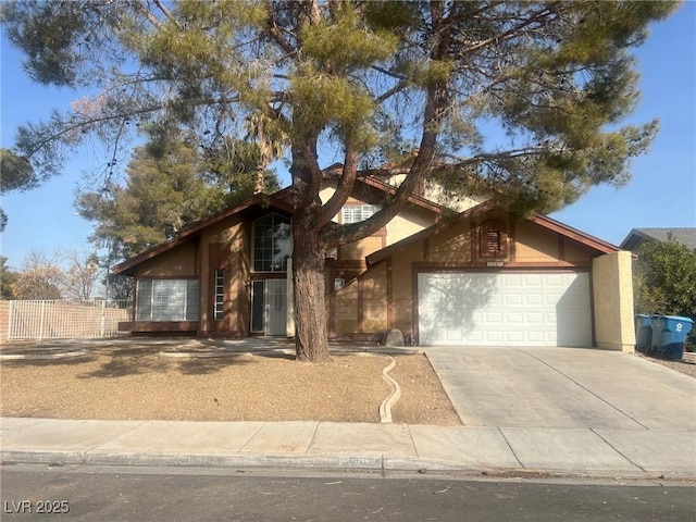 view of front facade featuring a garage