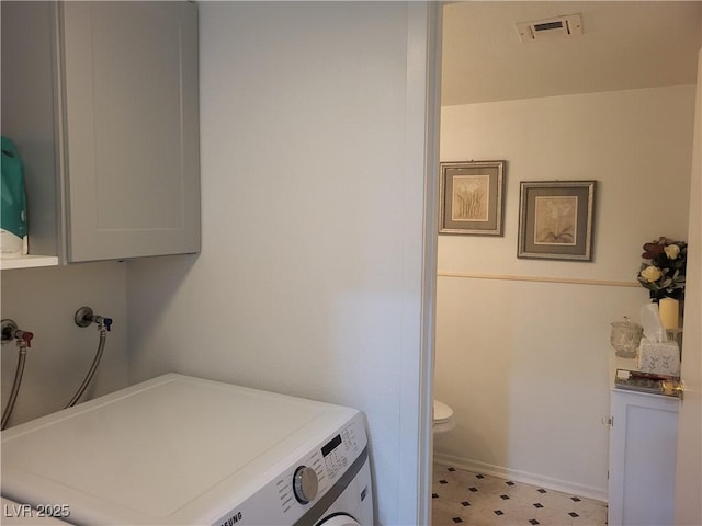 laundry area with washer / clothes dryer