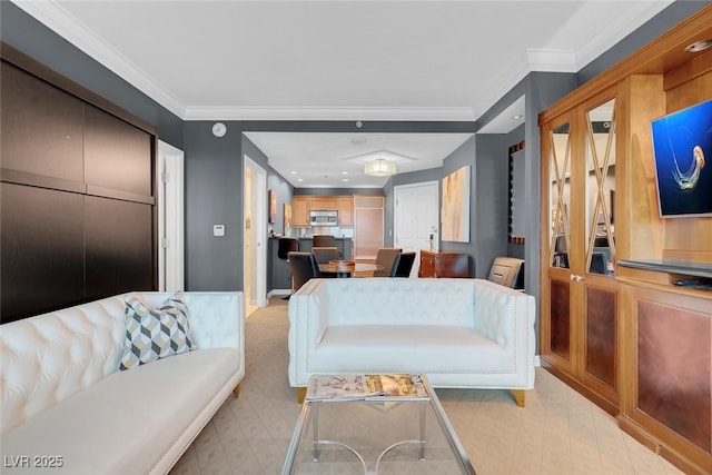 living area featuring crown molding and recessed lighting