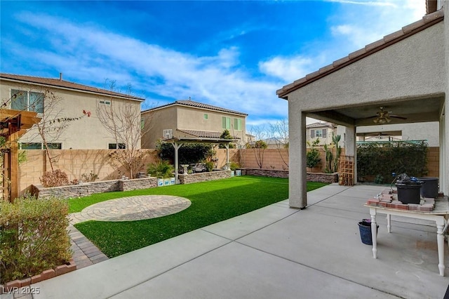 view of patio / terrace with ceiling fan